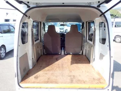 Mitsubishi Minicab Van