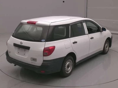 Nissan AD