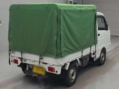 Nissan NT100 Clipper