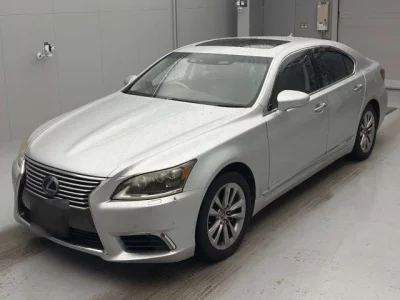 Lexus LS600h