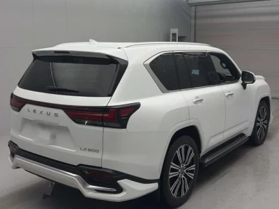 Lexus LX570