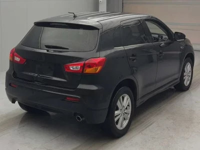 Mitsubishi RVR