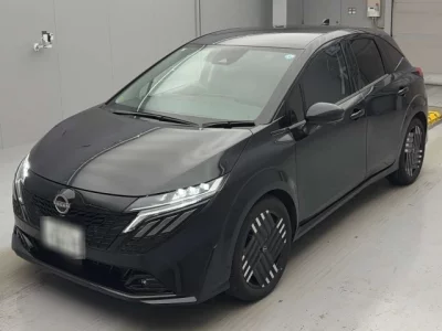 Nissan Aura