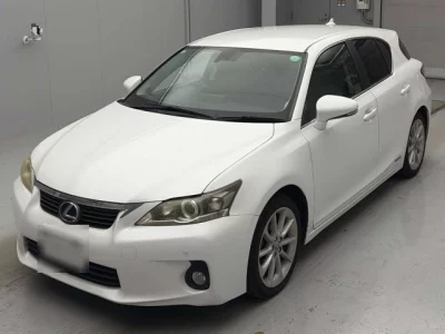 Lexus CT200h