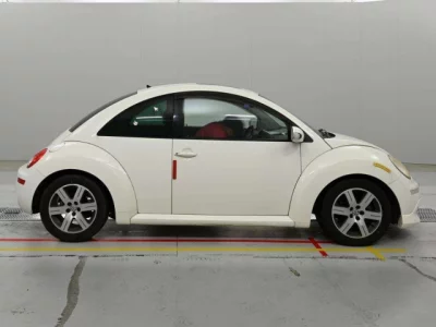 Volkswagen NEW BEETLE