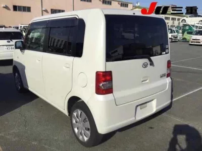 Daihatsu MOVE CONTE