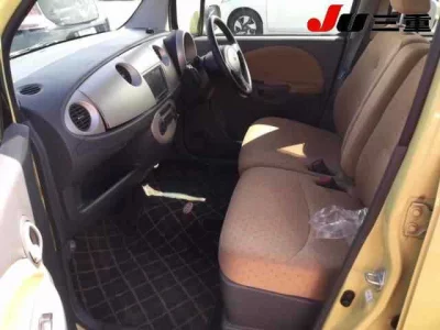 Daihatsu MOVE LATTE