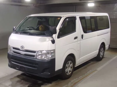 Toyota HiAce Van
