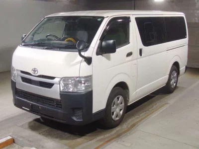 Toyota HiAce Van