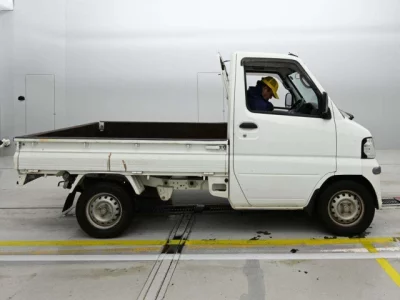 Nissan CLIPPER TRUCK
