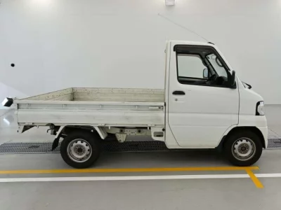 Mitsubishi Minicab Truck