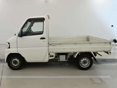 Mitsubishi Minicab Truck