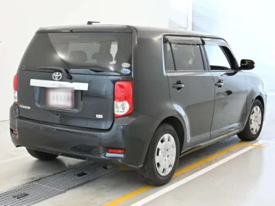 Toyota COROLLA RUMION