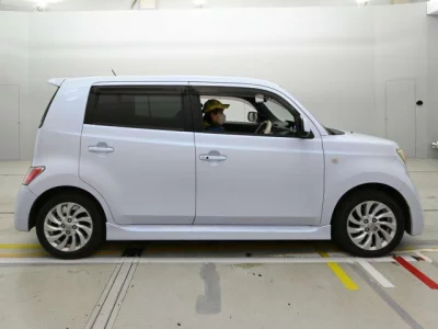 Toyota bB