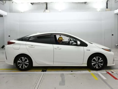 Toyota Prius PHV