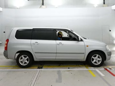 Toyota Succeed