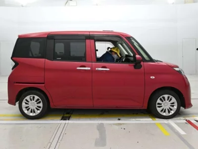 Toyota TANK
