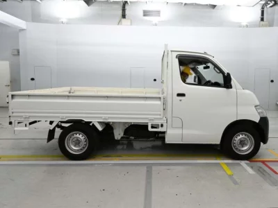 Toyota TownAce Truck