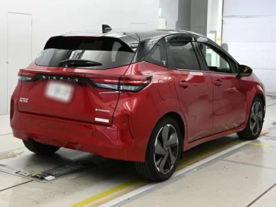 Nissan Aura