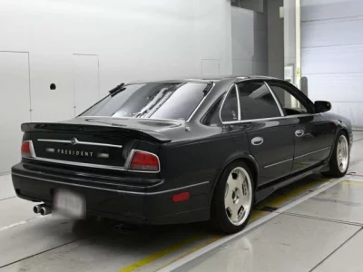 Nissan PRESIDENT