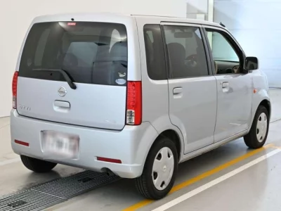 Nissan Otti