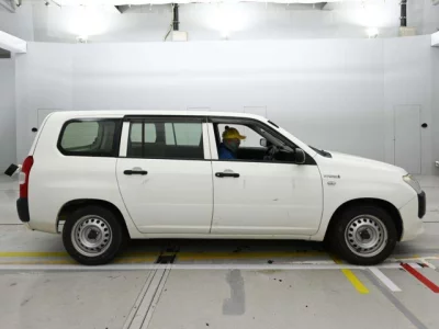 Toyota Succeed