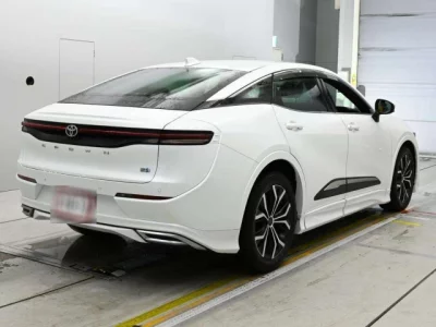 Toyota CROWN CROSSOVER