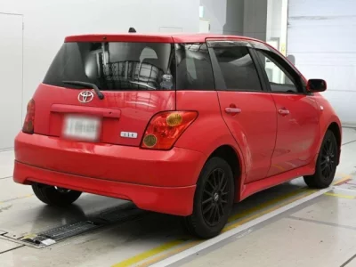 Toyota IST