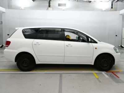 Toyota Ipsum