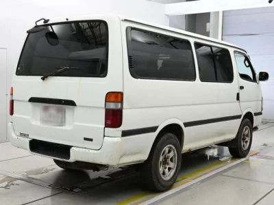 Toyota HiAce Van