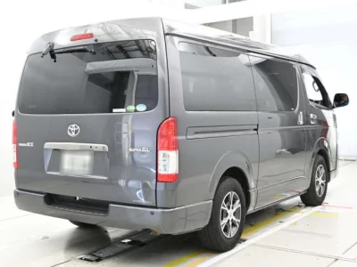 Toyota RegiusAce