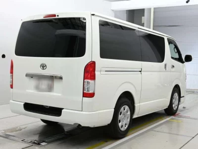 Toyota RegiusAce