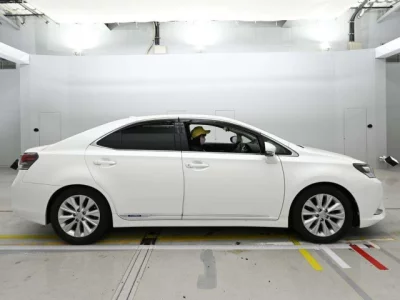 Lexus HS250h