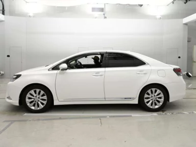 Lexus HS250h