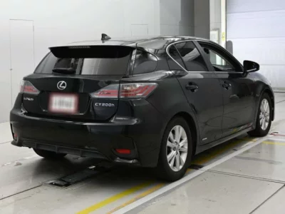 Lexus CT200h