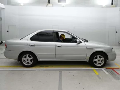 Nissan SUNNY