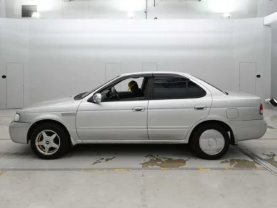 Nissan SUNNY