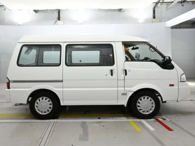 Mazda Bongo Van