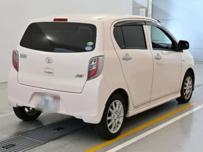Toyota Pixis Epoch