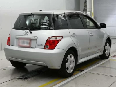 Toyota IST