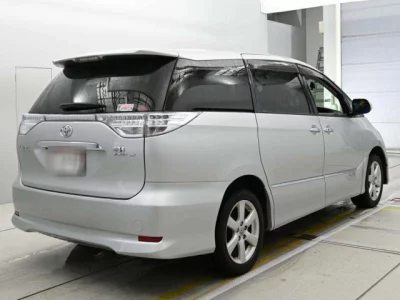 Toyota Estima Hybrid