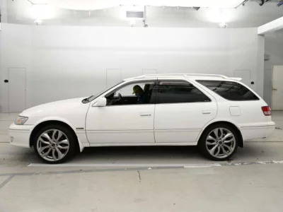 Toyota Mark II Wagon Qualis