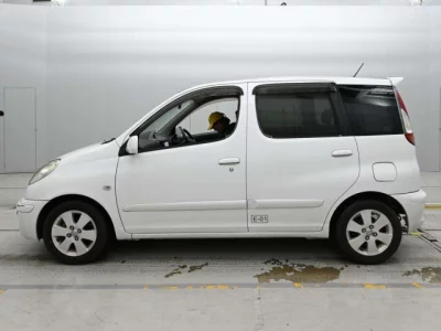 Toyota Funcargo