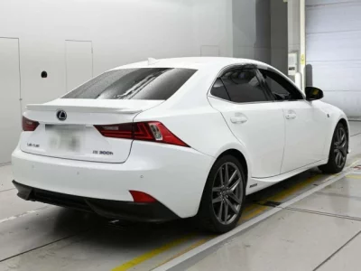Lexus IS300h