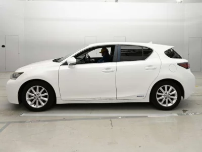 Lexus CT200h