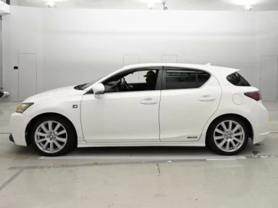 Lexus CT200h