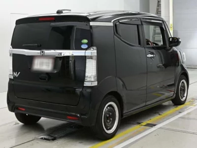 Honda N-Box Slash