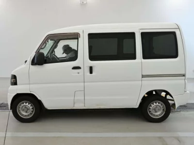 Mitsubishi Minicab Van