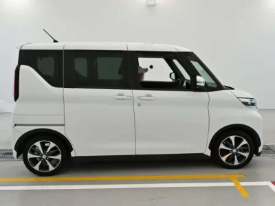 Mitsubishi eK X Space