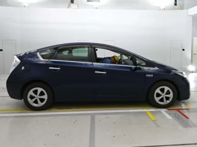 Toyota Prius PHV